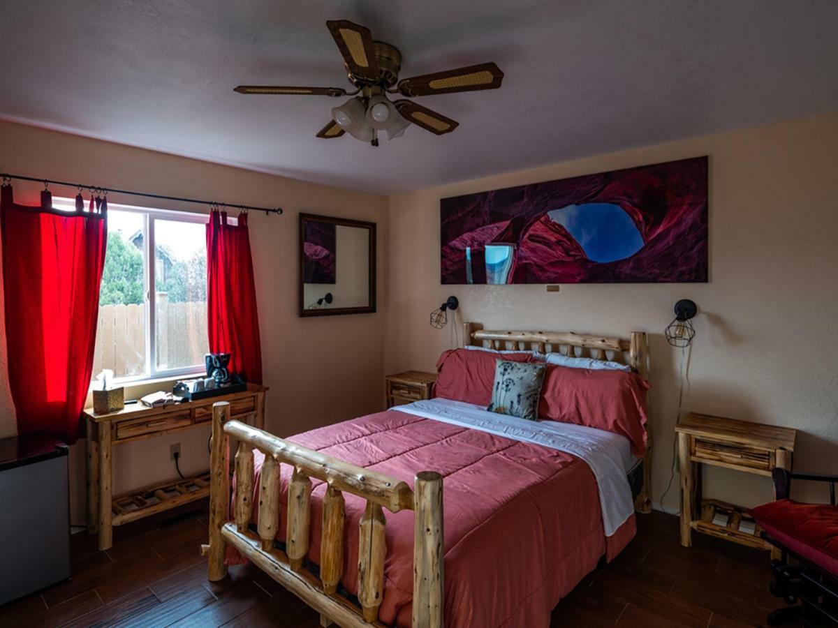 Bryce Trails Bed And Breakfast Tropic Exterior photo